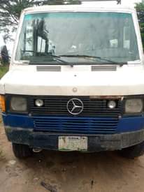 A picture of Mercedes Benz 210
