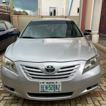 A picture of Camry Le