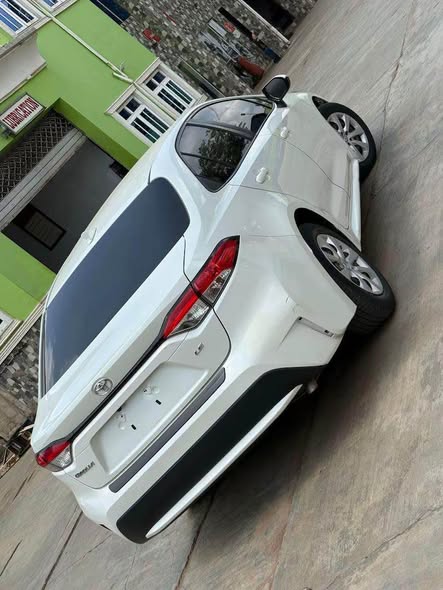 A picture of 2021 Toyota Corrola 15 000 000