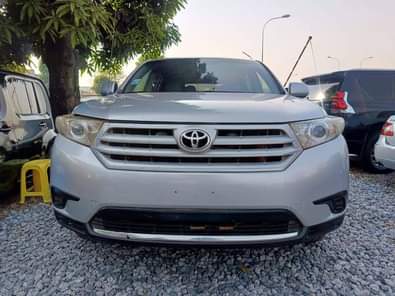 A picture of Unregistered 2012 Toyota Highlander 6 Million naira Abuja 08124495458