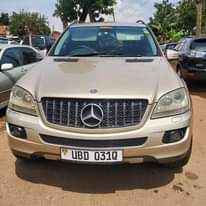 A picture of ML350 2006 45M