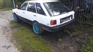 nissan b12