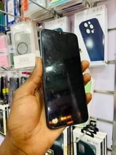 A picture of Tecno Hot 8