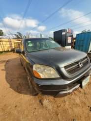 A picture of Honda Pilot 2003 Engine and gear are working perfectly Ac