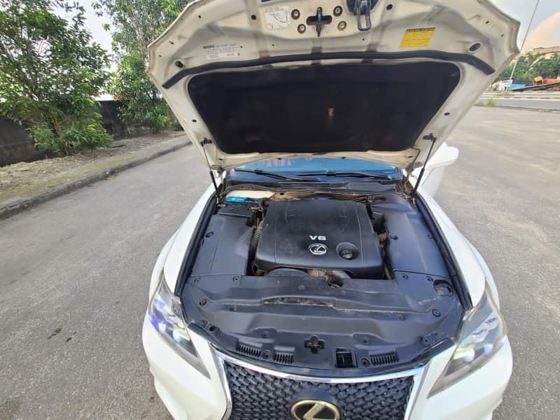 A picture of SMARTAUTOS PREMIUM USED 2007 LEXUS IS250 WHITE Super silent V6
