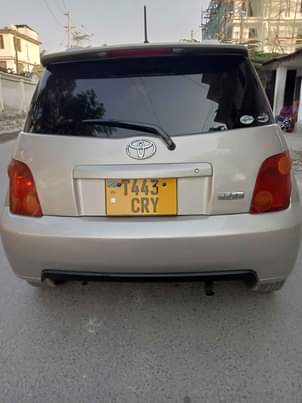 A picture of TOYOTA IST ON sale price 7 5