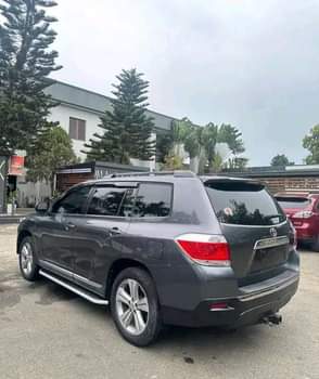 A picture of DIRECT TOKUNBO 2012 TOYOTA HIGHLANDER SPORT Sunroof Remote Key entry