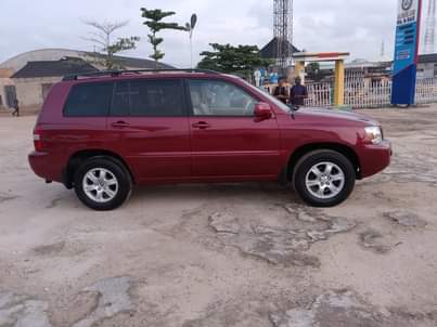 A picture of Registered Toyota Highlander 2007 model