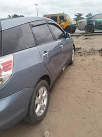 A picture of First body Toyota Matrix 2005 with sound engine gear ac