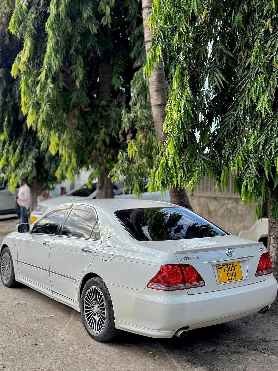 A picture of Toyota crown