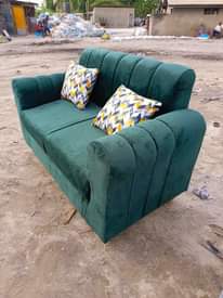 A picture of Sofa mpya za kisasa 160000 usafir juu yangu ndani ya