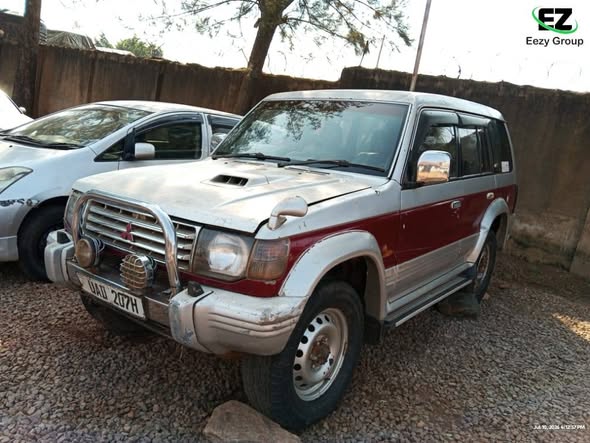A picture of Mitsubishi 6 5m manual
