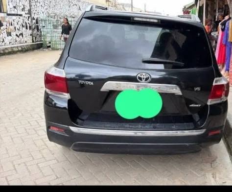 A picture of 09 Highlander 07031135291