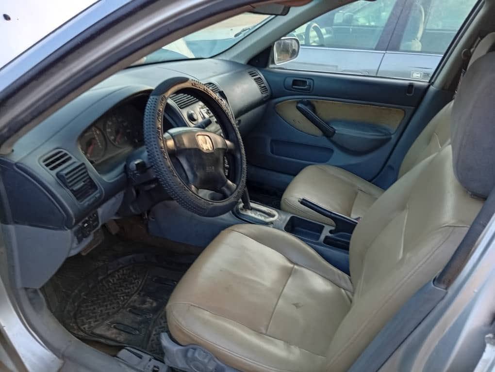 A picture of Honda Civic Bank type 2004 model
