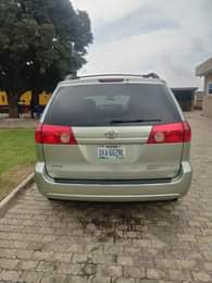 A picture of Extremely super sharp Toyota Sienna 07 Model FRESH ON FIRST