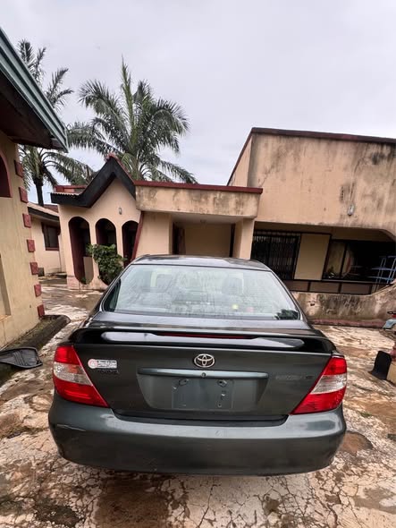 A picture of Toyota Camry 04 Pure First Body Engine gear and air
