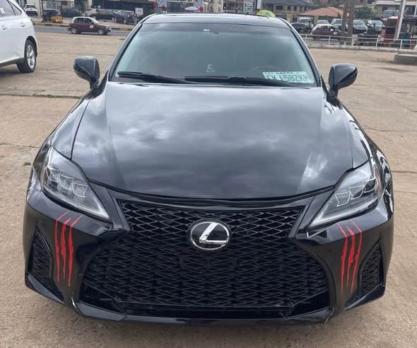 A picture of LEXUS IS350 2008