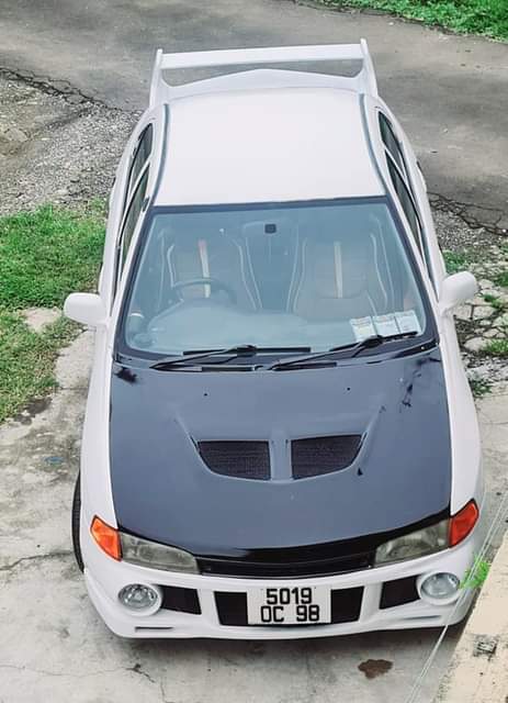 mitsubishi lancer