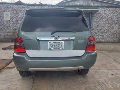 A picture of 2006 Toyota Highlander 06 Model