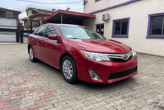 A picture of Toyota Camry 2013
