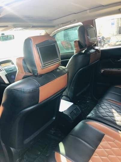 A picture of TOYOTA HARRIER