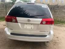 A picture of 2006 Toyota Sienna Automatic