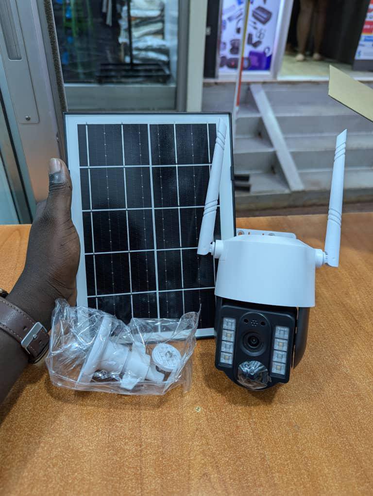 A picture of Solar wireless camera 4g simcard