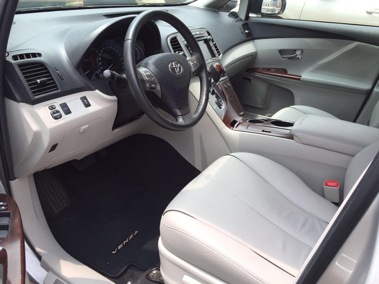 A picture of Toyota venza available for sale 2009