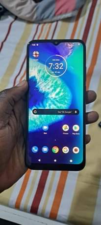 A picture of Quick sale Samsung s8 Motorola g8