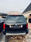 A picture of 04 Honda pilot