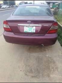 A picture of 2004 Toyota Camry