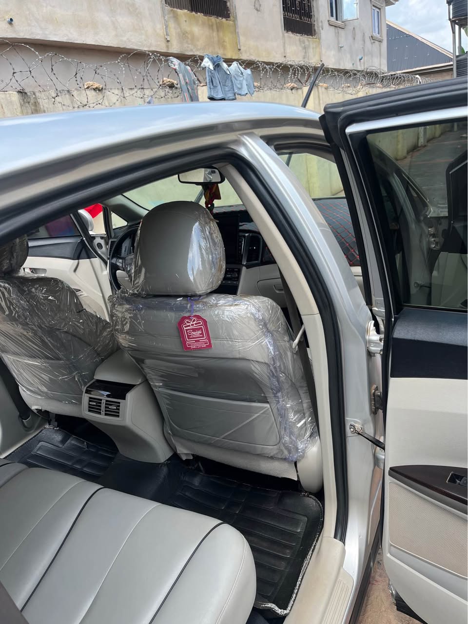 A picture of Toyota venza