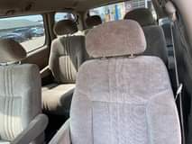 A picture of Toyota Sienna 02