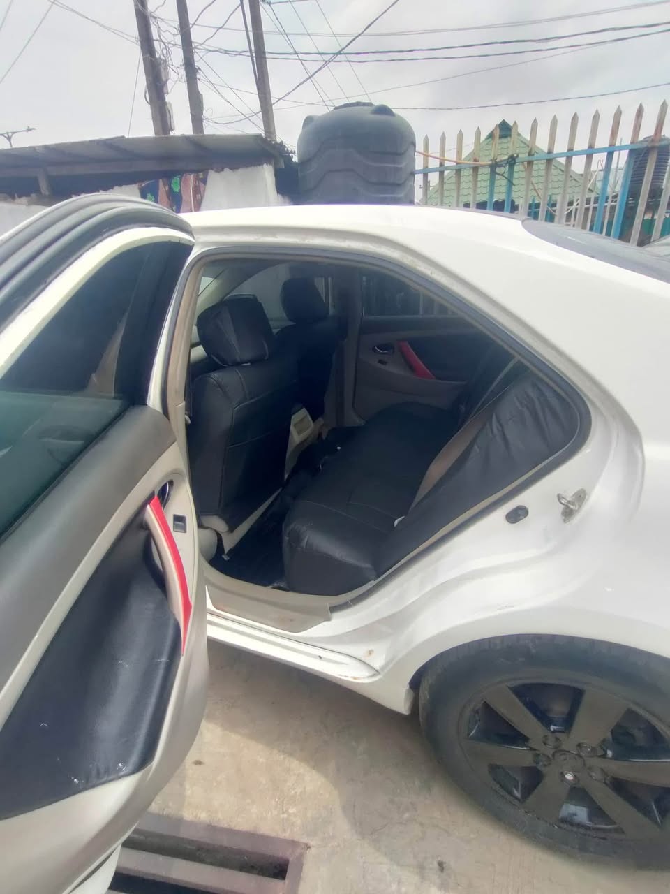 A picture of 2009 TOYOYA CAMRY FOUR PLUG