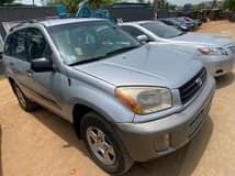 A picture of Toyota RAV4 2004 First Body Top Grade