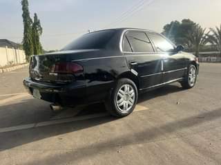 A picture of Corolla 2000