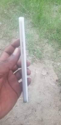 A picture of OPPO F1S GB 64 RAM 4 GB ELF 85 tu
