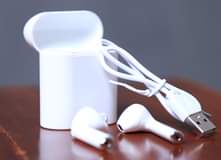 A picture of Wireless buds