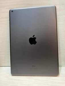 A picture of iPad 8th generation 128gb 10.2gb with simcard slot at 1.2m
