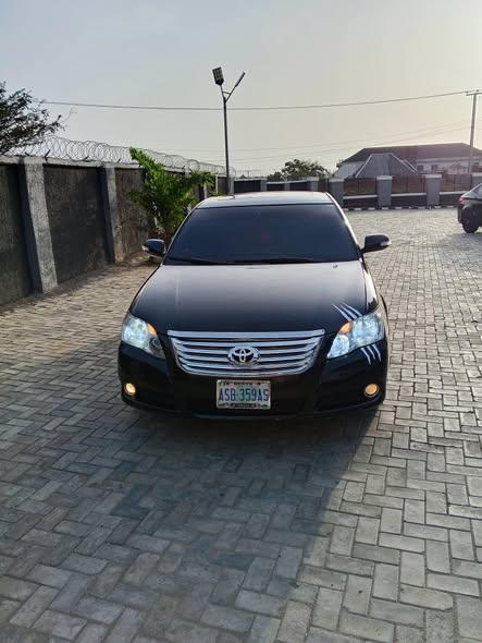A picture of Toyota Avalon