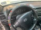 A picture of 2008 model Hyundai Santa Fe in a perfect condition engine