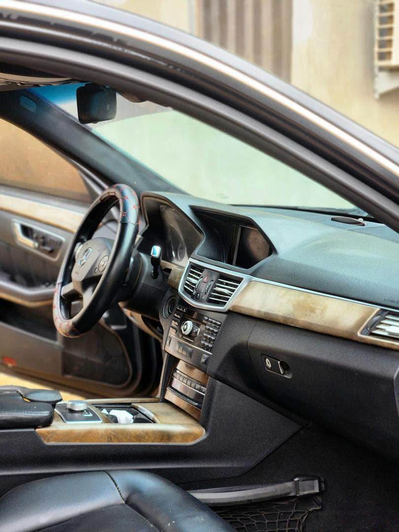 A picture of E350 2010
