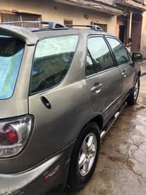 A picture of Lexus RX300