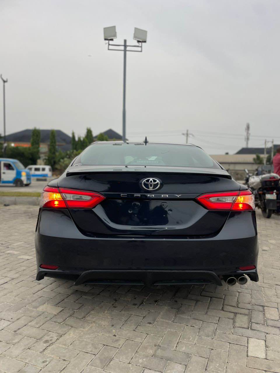A picture of Toyota Camry 2019 SE
