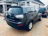 A picture of Mitsubishi outlander 07 registered
