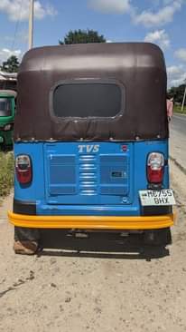 A picture of BAJAJI IKO SOKONI BEI 5.6 MIL PIGA 0620858707 0693556575 0657262757