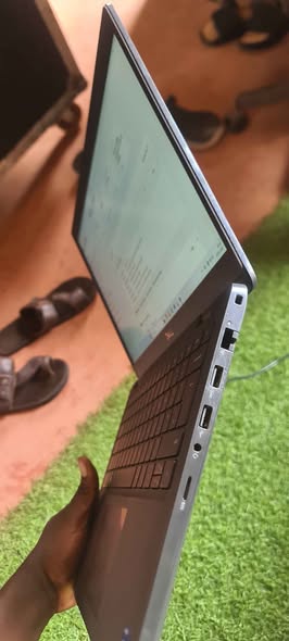 A picture of DELL PC DELL PC 8Ram 500SSD 11generation i5