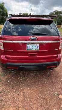 A picture of Clean used Ford explorer