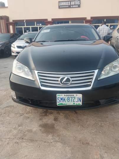 A picture of 3 month used 2011 lexus ES 350 in ilorin