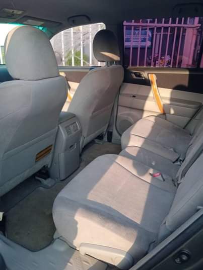A picture of Distress distress distress Serious buyer only Tokunbo 2009 Toyota Highlander